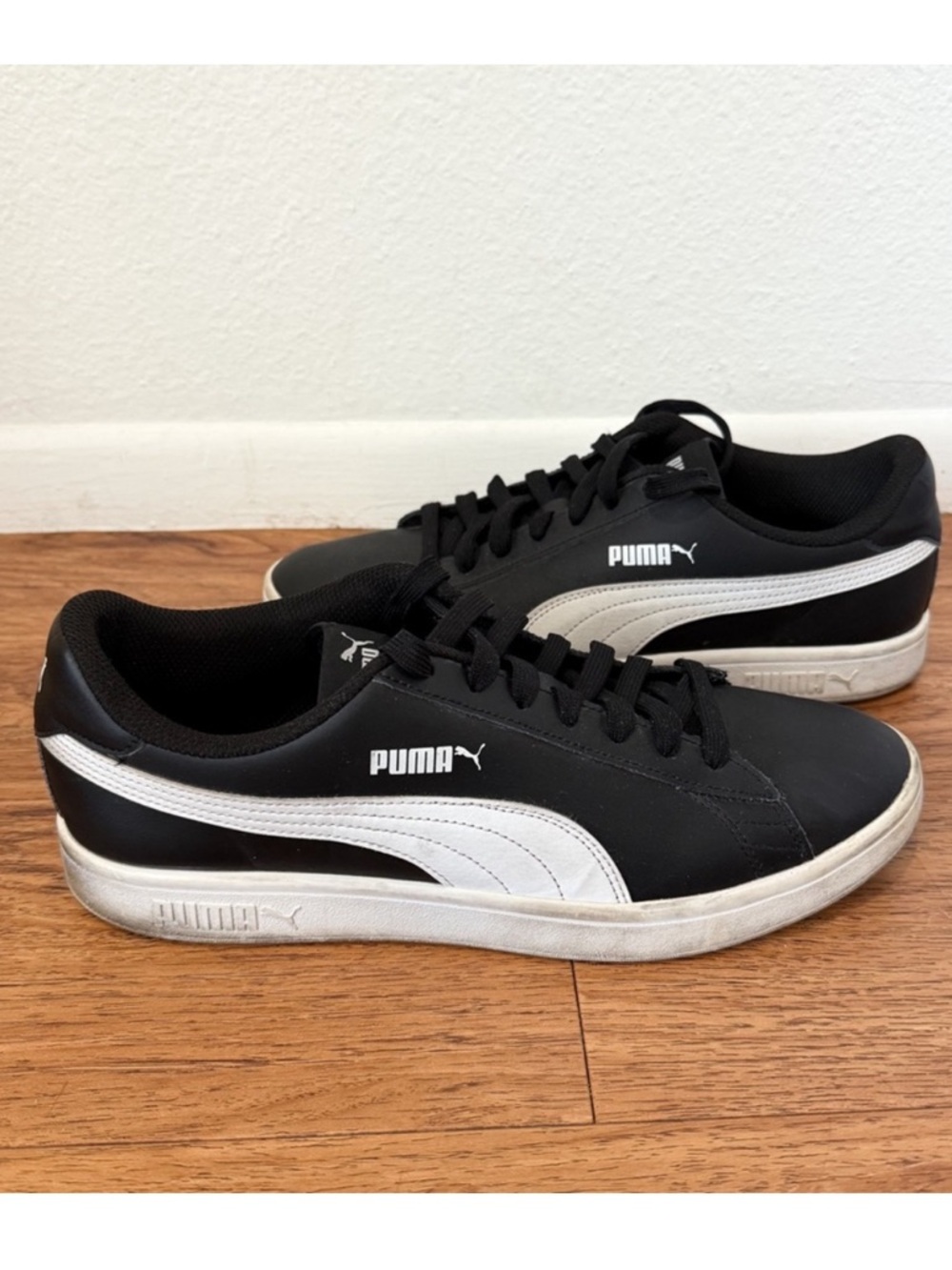 Puma Black and White Sneakers Size 10.5